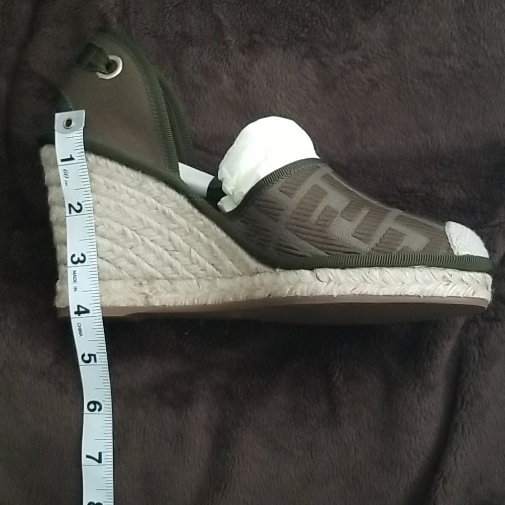 🚫SOLD❌🔥FENDI CANVAS ESPADRILLES - Picture 13 of 16